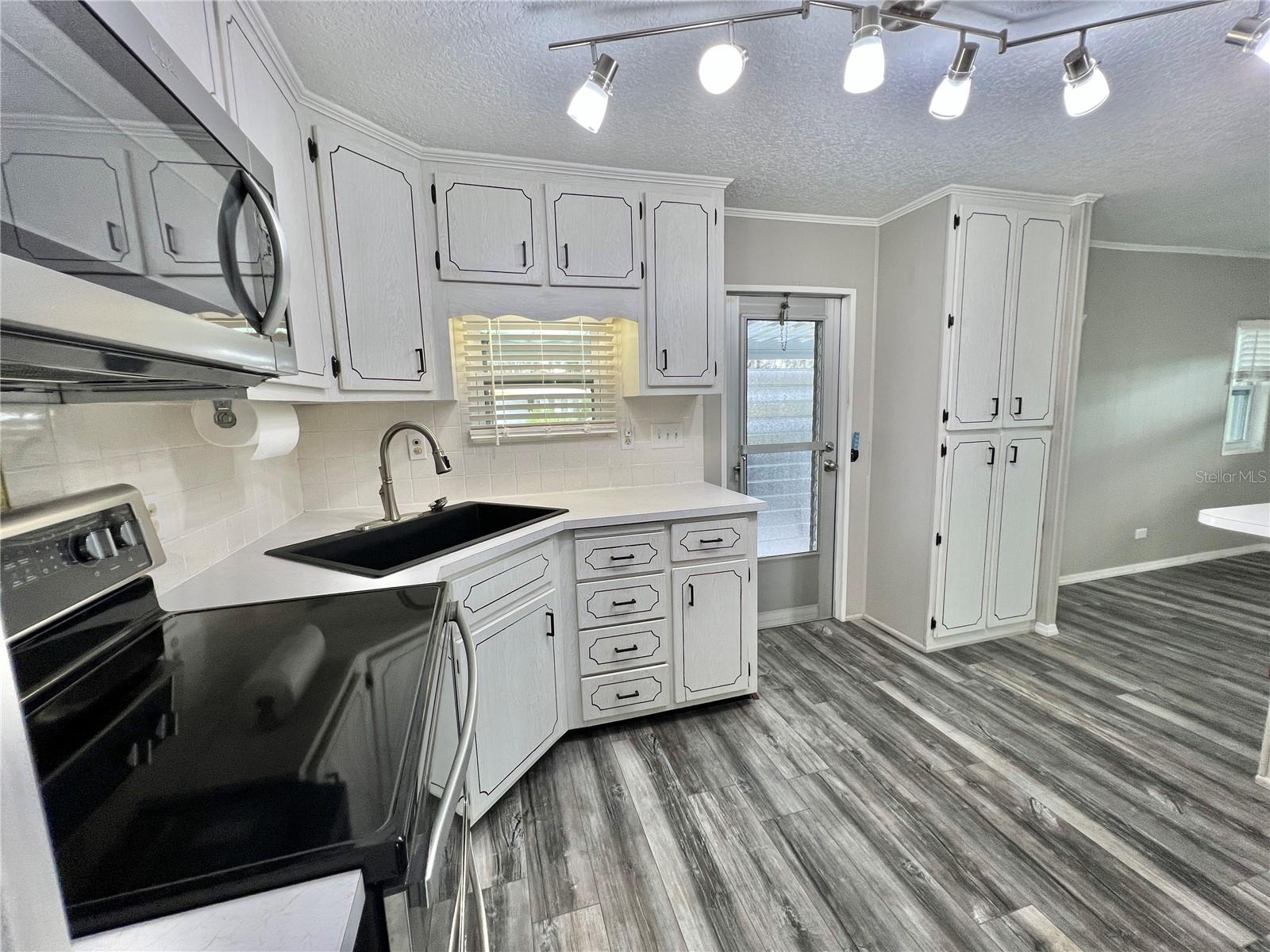 HAWTHORNE AT LEESBURG A COOP - Residential