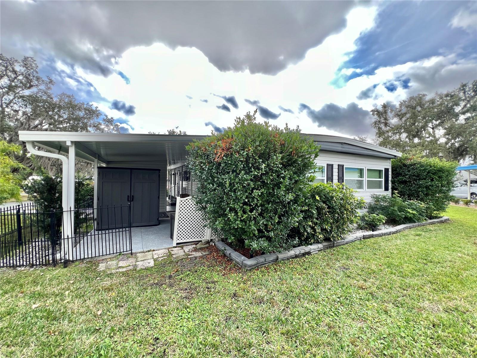 HAWTHORNE AT LEESBURG A COOP - Residential