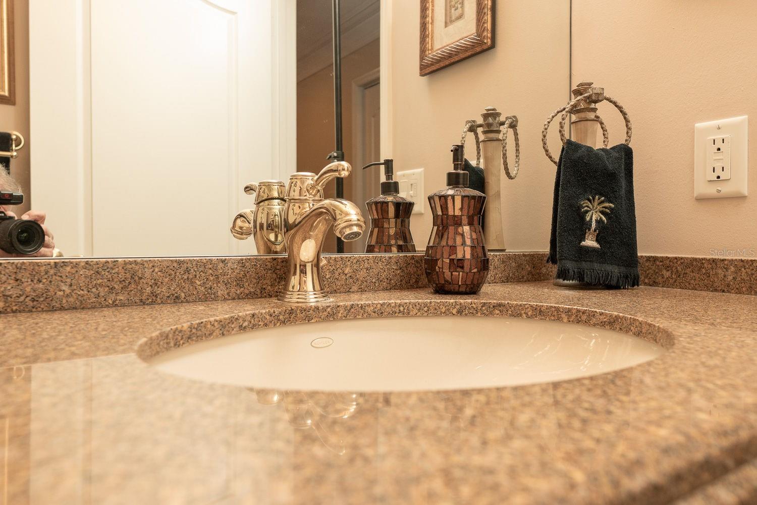 FLORENCIA CONDO - Residential