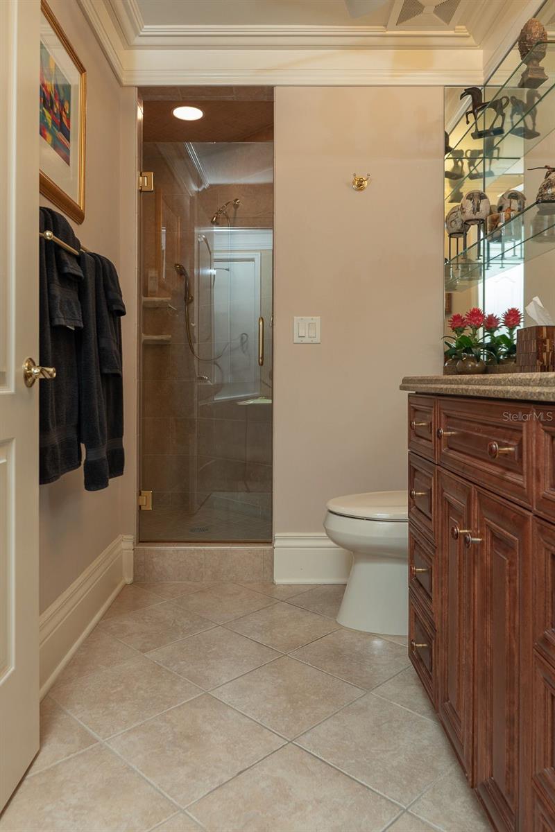 FLORENCIA CONDO - Residential