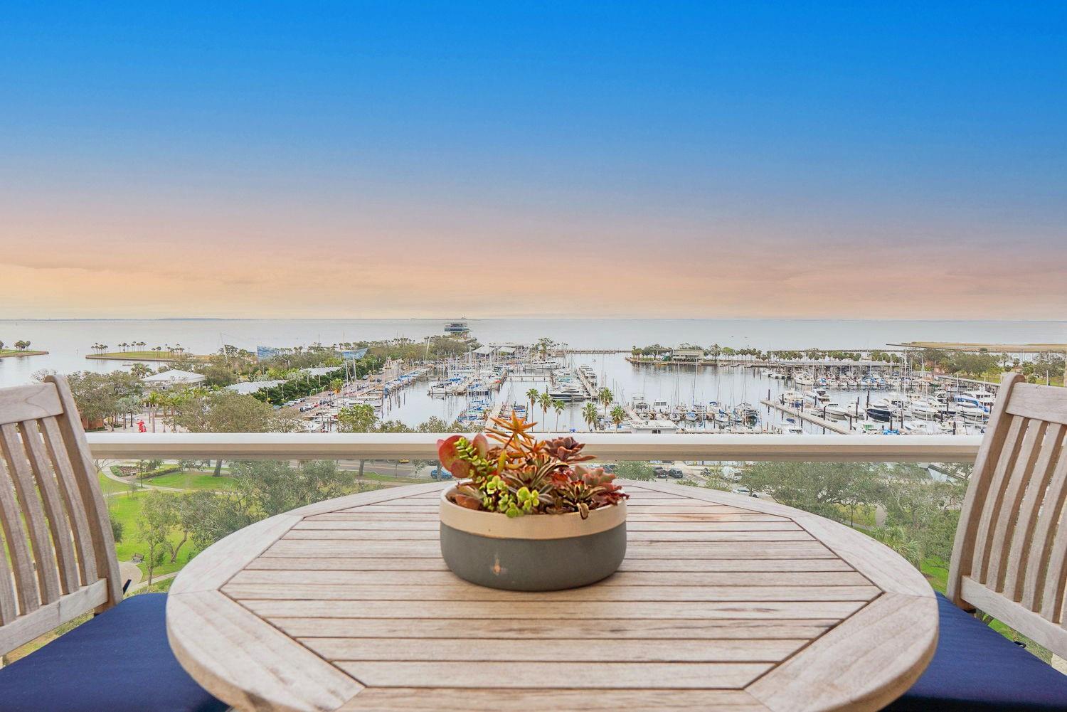 FLORENCIA CONDO - Residential