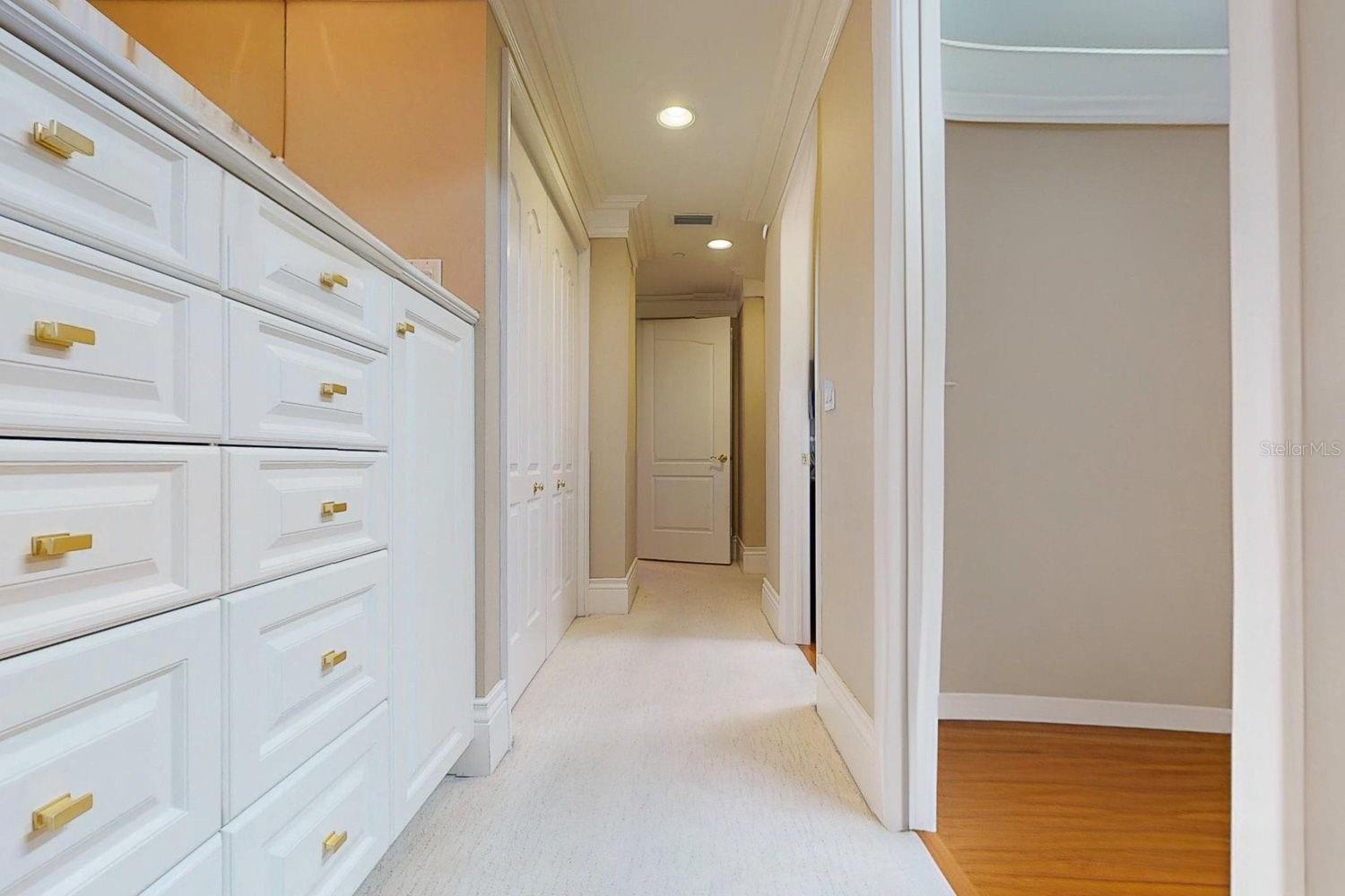 FLORENCIA CONDO - Residential