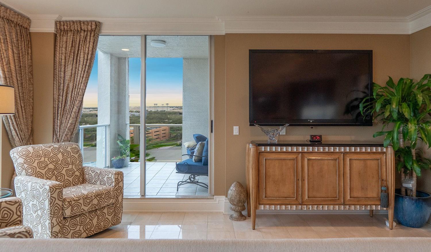 FLORENCIA CONDO - Residential