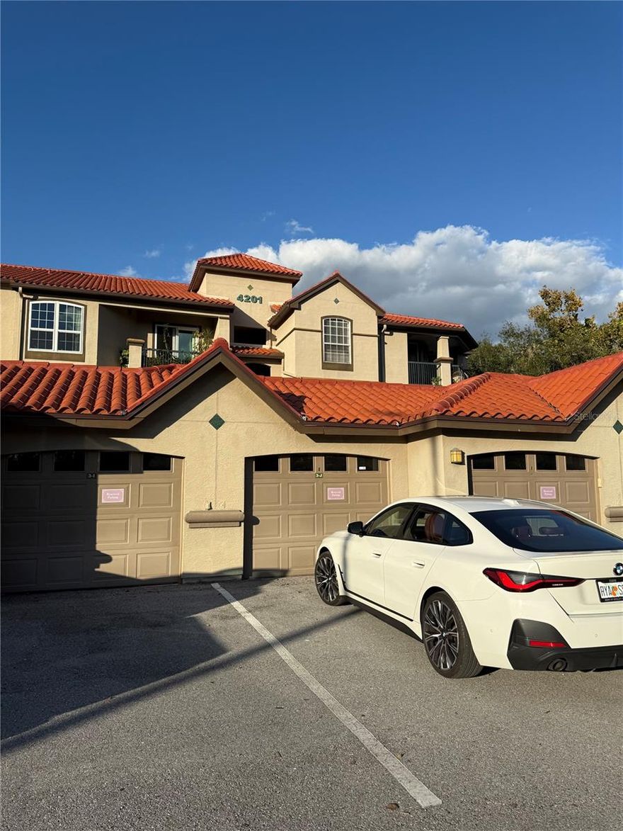 Spacious 2 bedroom Condo located in the heart of Lutz, this condo features 2 large bedrooms with private baths and walk in closets. Open floorplan with kitchen overlooking the living and dinning room. Condo features spacious patio and plenty of parking. Community features pool, tennis courts, dog walk, and car wash. Home is just off the veterans expressway and Dale Mabry so makes for an easy commute.