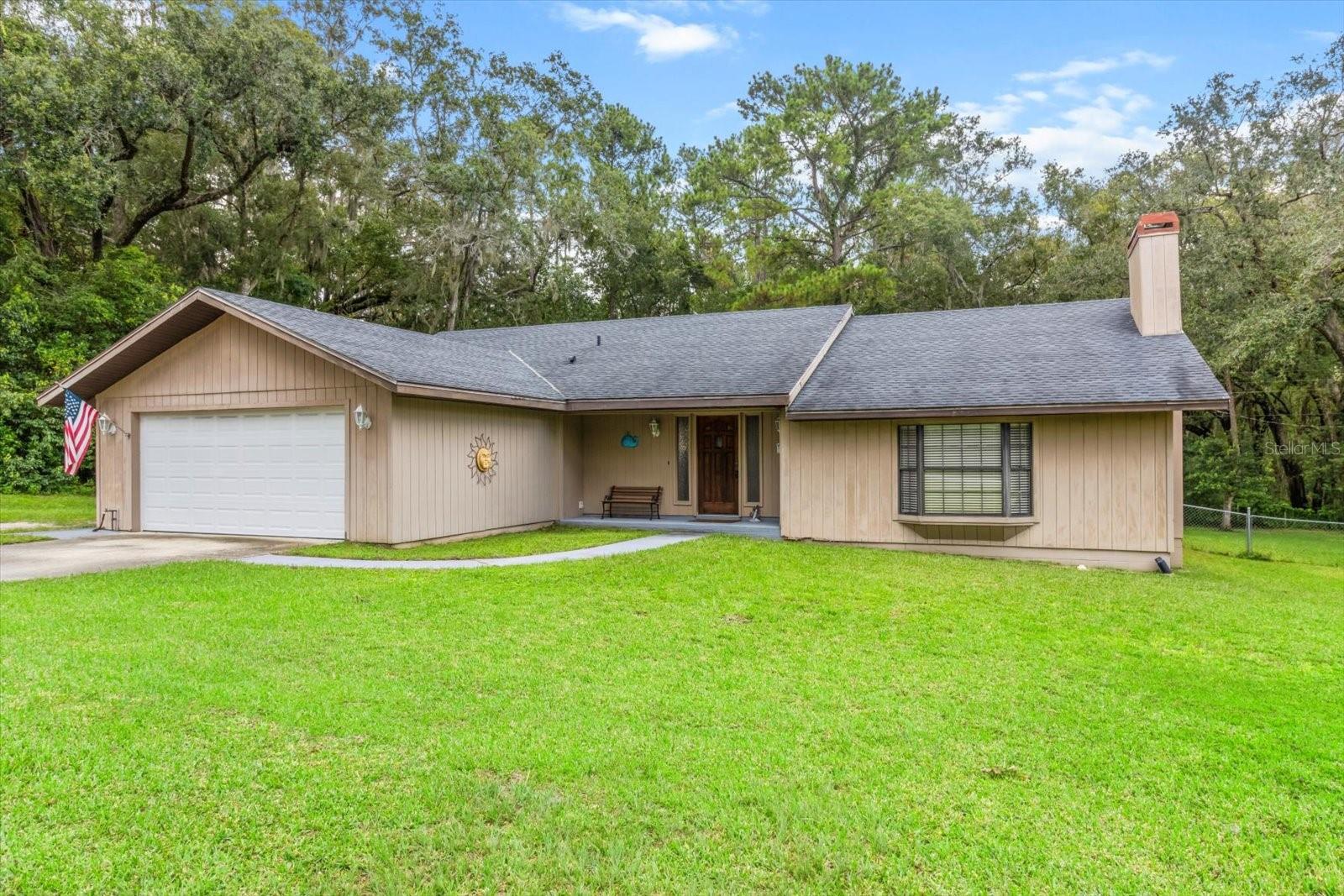 916 WHITEWAY DRIVE