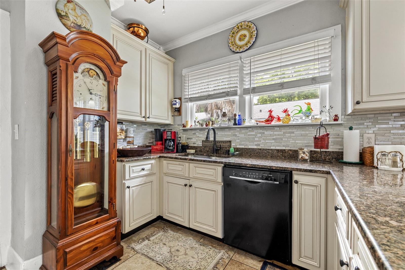 LA VERGNE SUB - Residential