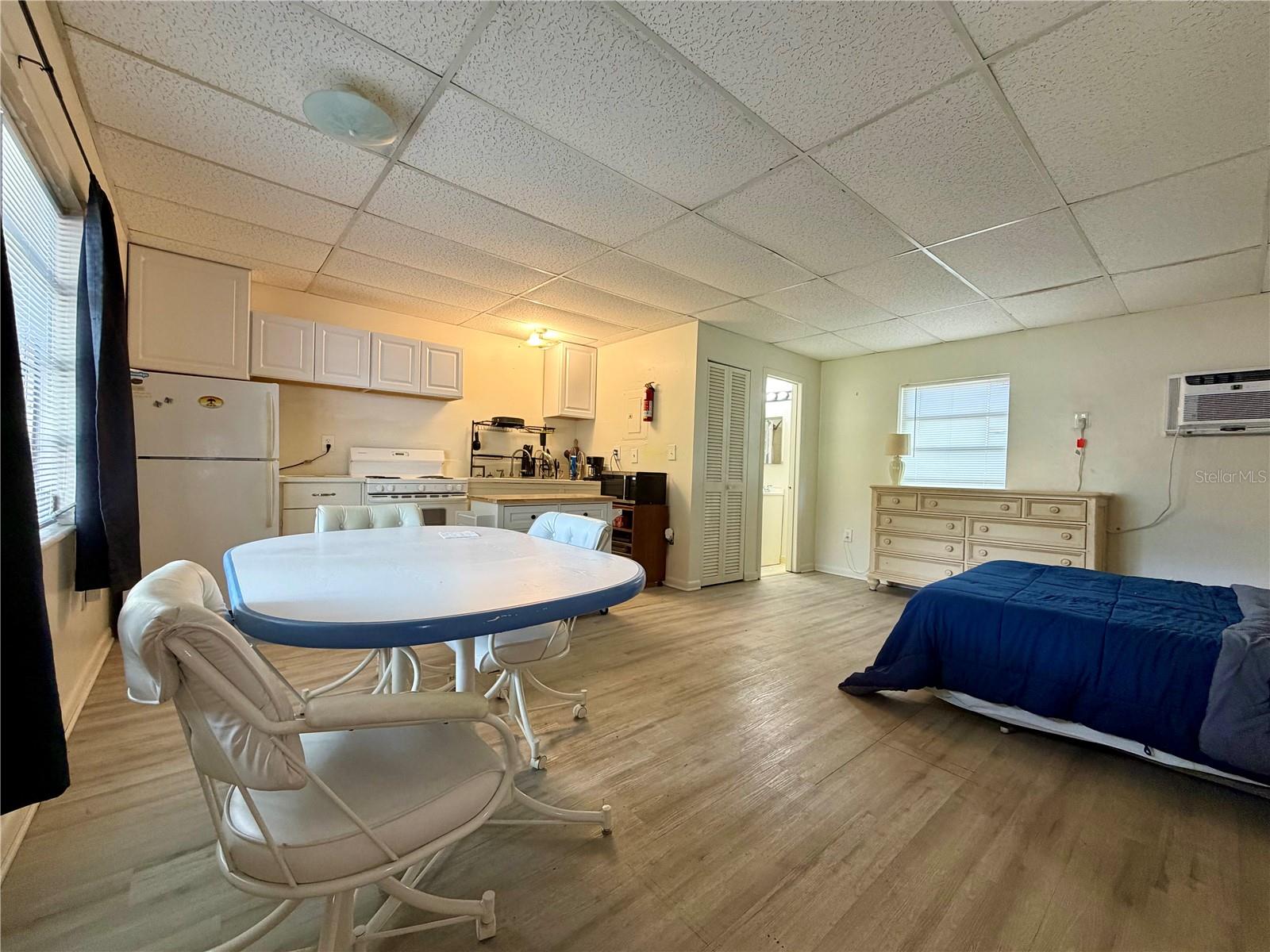 TAYLOR CRK DEV - Residential