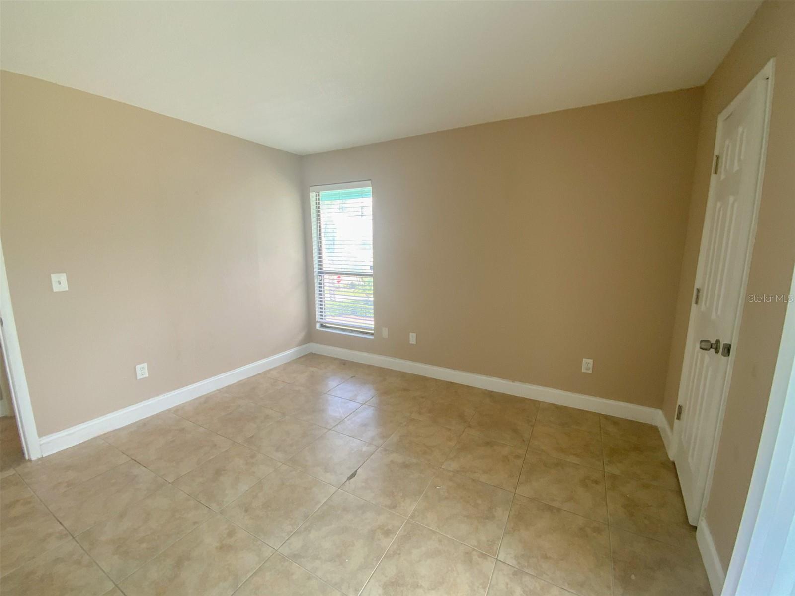 HARBOR CLUB CONDO - Residential Lease