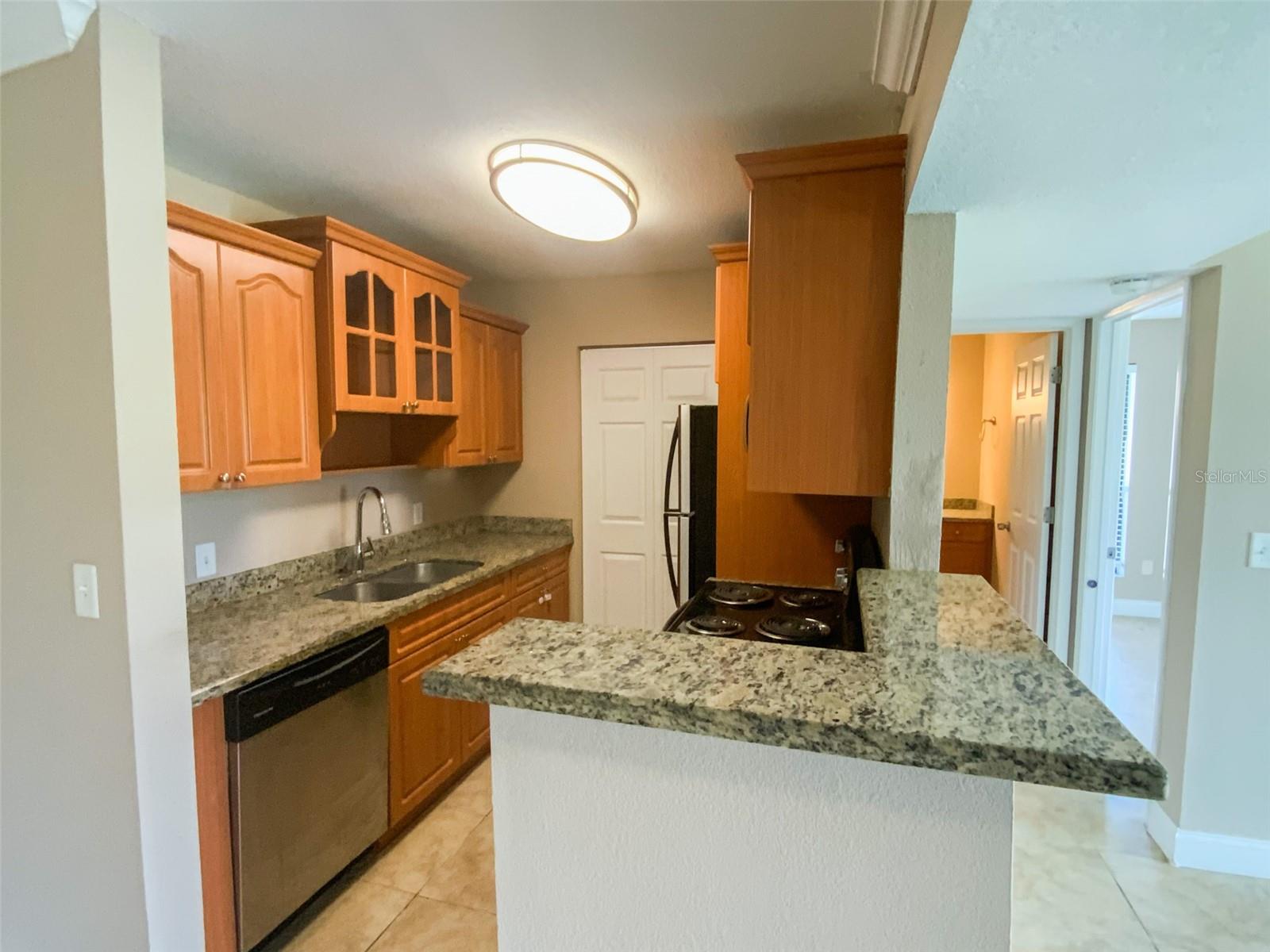 HARBOR CLUB CONDO - Residential Lease