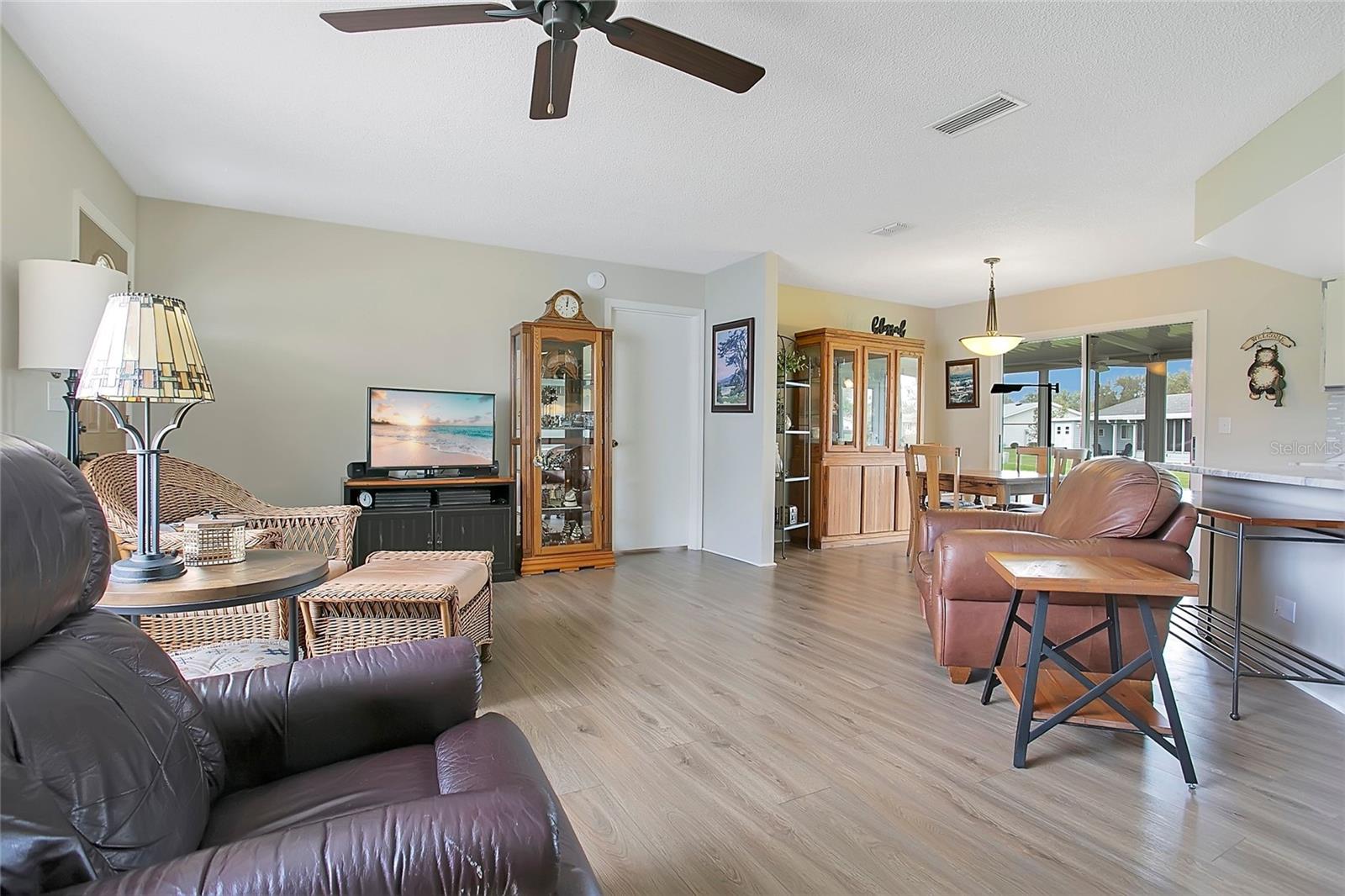 SPRUCE CREEK SOUTH V - Residential