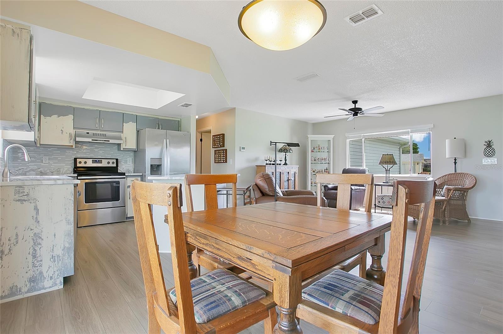 SPRUCE CREEK SOUTH V - Residential