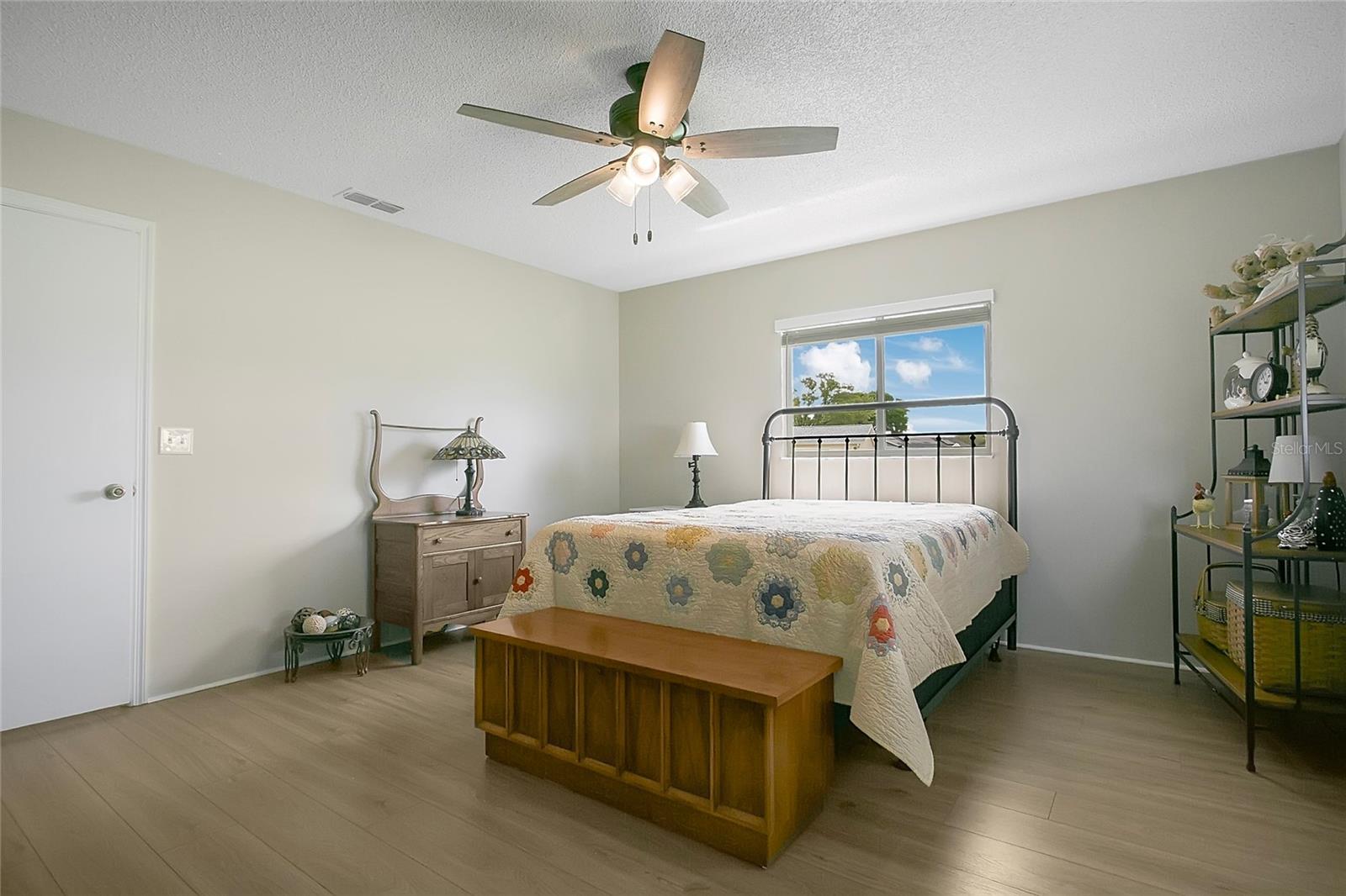 SPRUCE CREEK SOUTH V - Residential