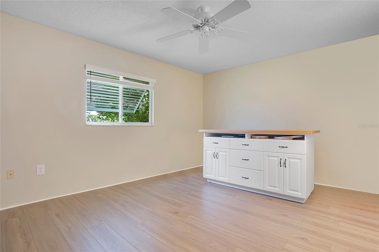 SPRUCE CREEK SOUTH V - Residential