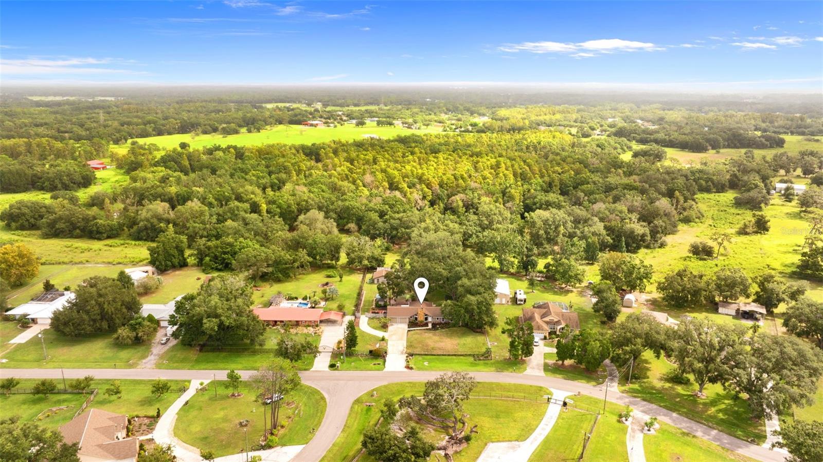 COUNTRY TRAILS - Residential