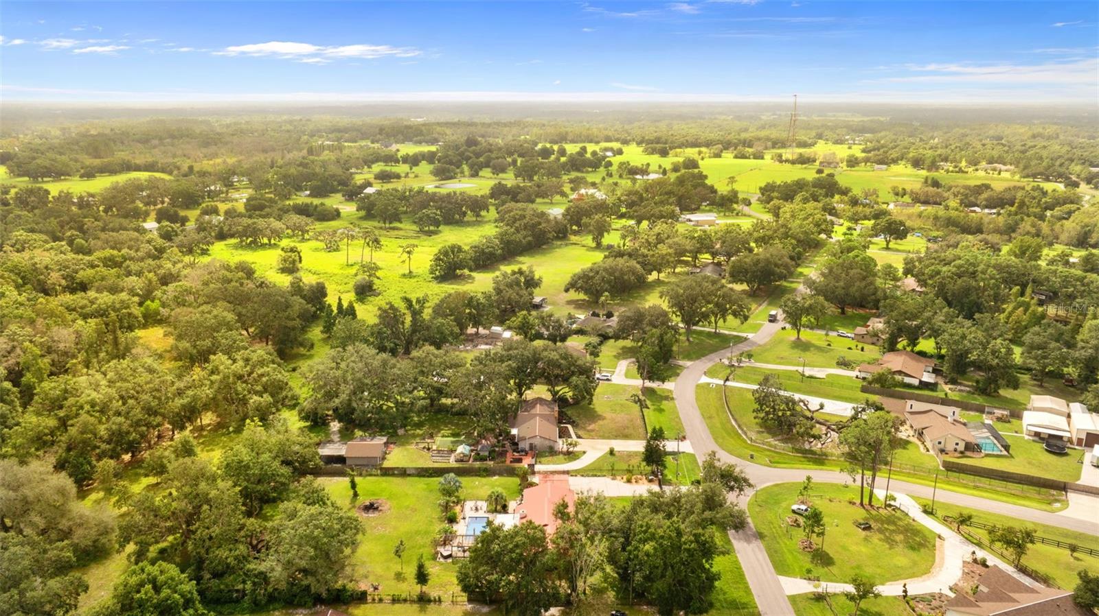 COUNTRY TRAILS - Residential