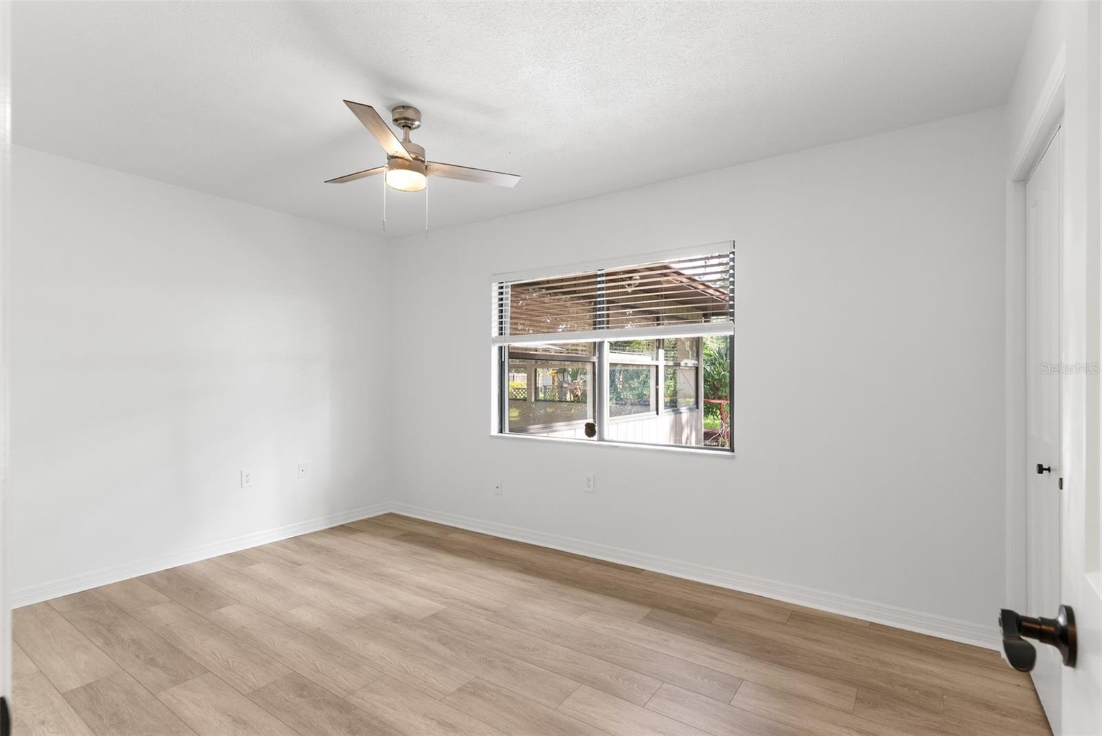 COUNTRY TRAILS - Residential