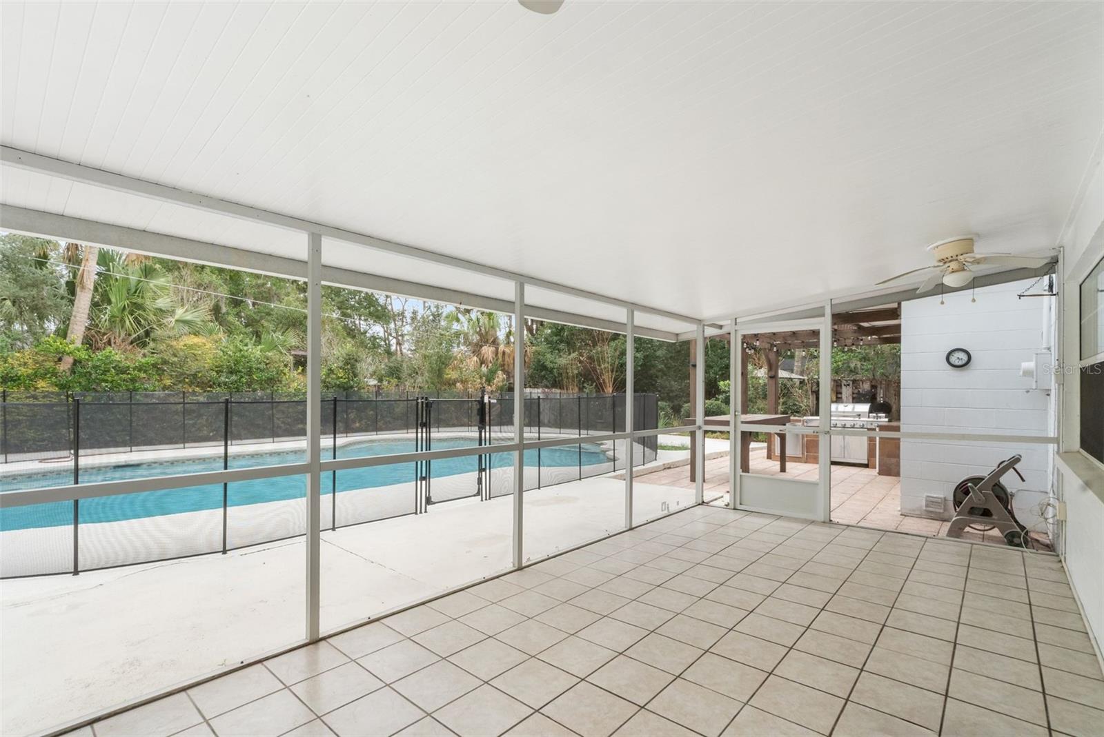 SUBURBAN HEIGHTS - Residential