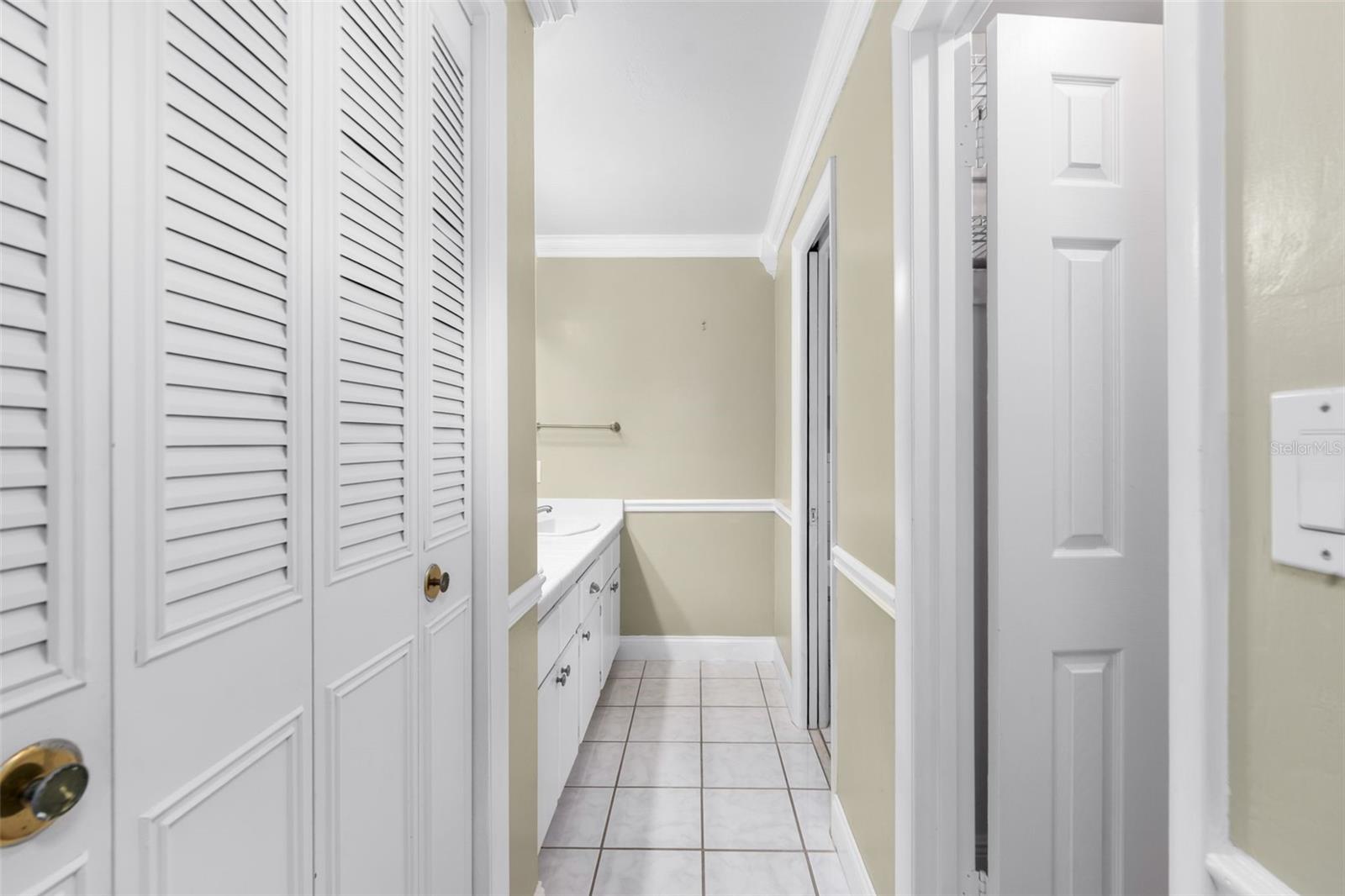 SUBURBAN HEIGHTS - Residential