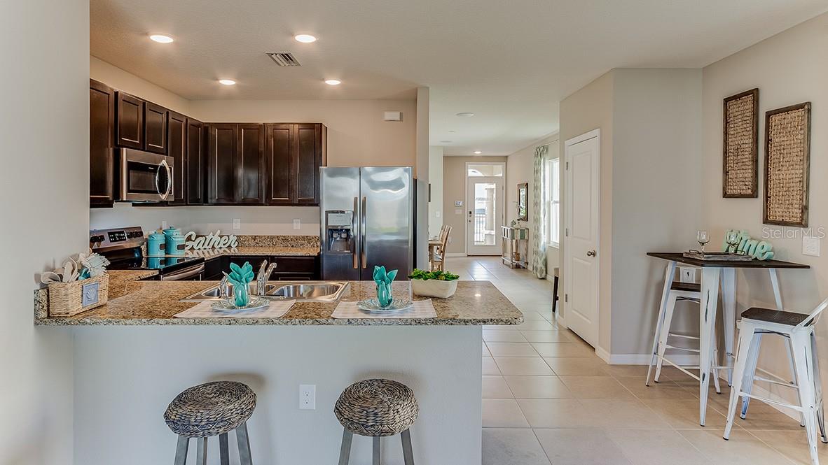 STAR FARMS AT LAKEWOOD RANCH - Residential