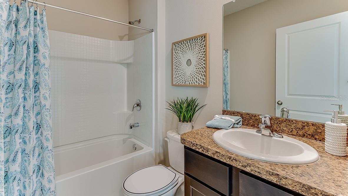 STAR FARMS AT LAKEWOOD RANCH - Residential