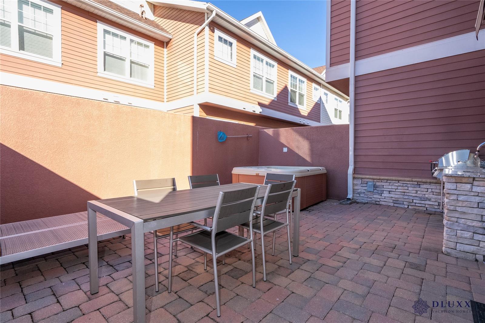 SUMMERVILLE RESORT - Residential