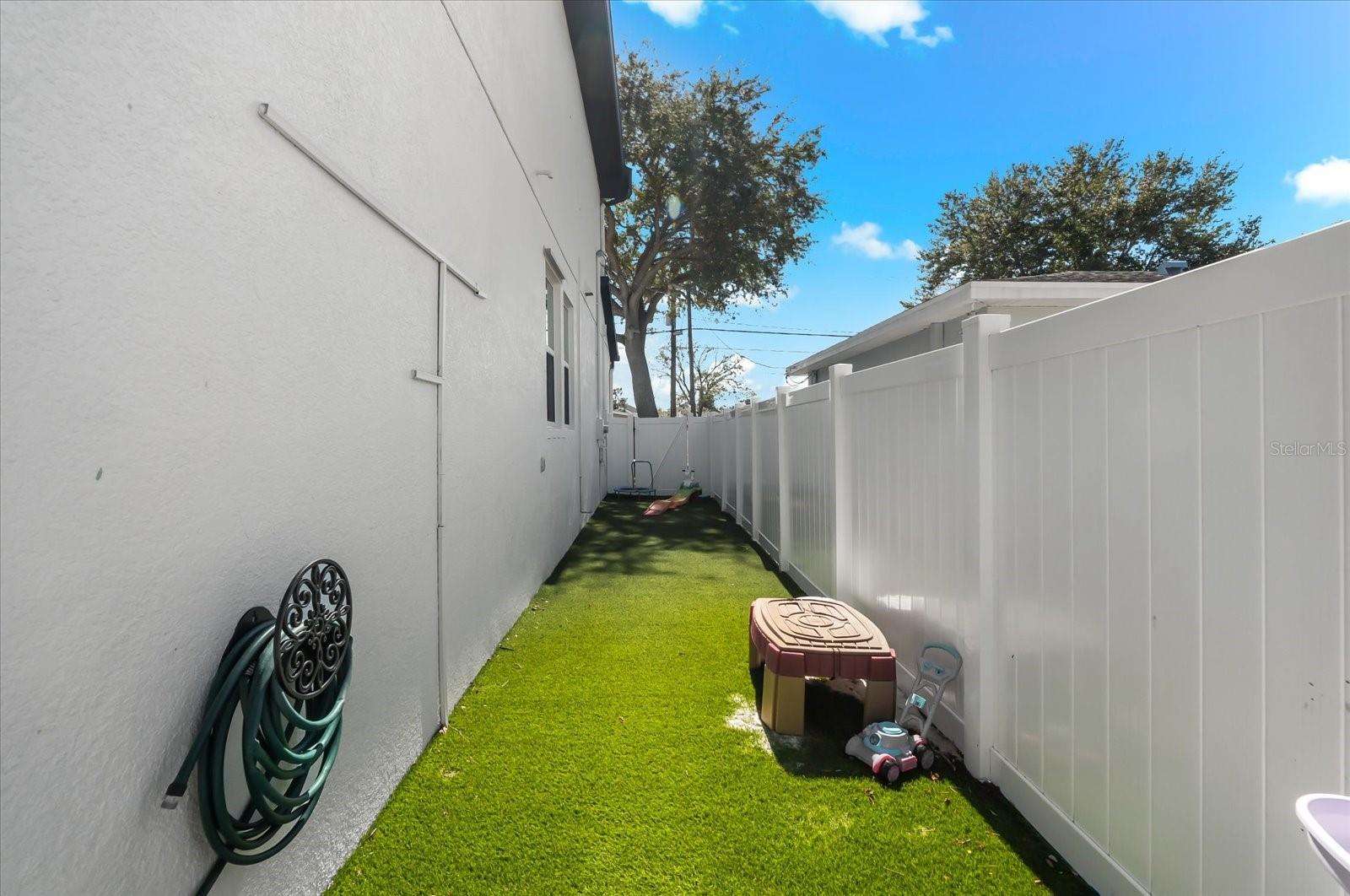 BROADMOOR PARK REV - Residential