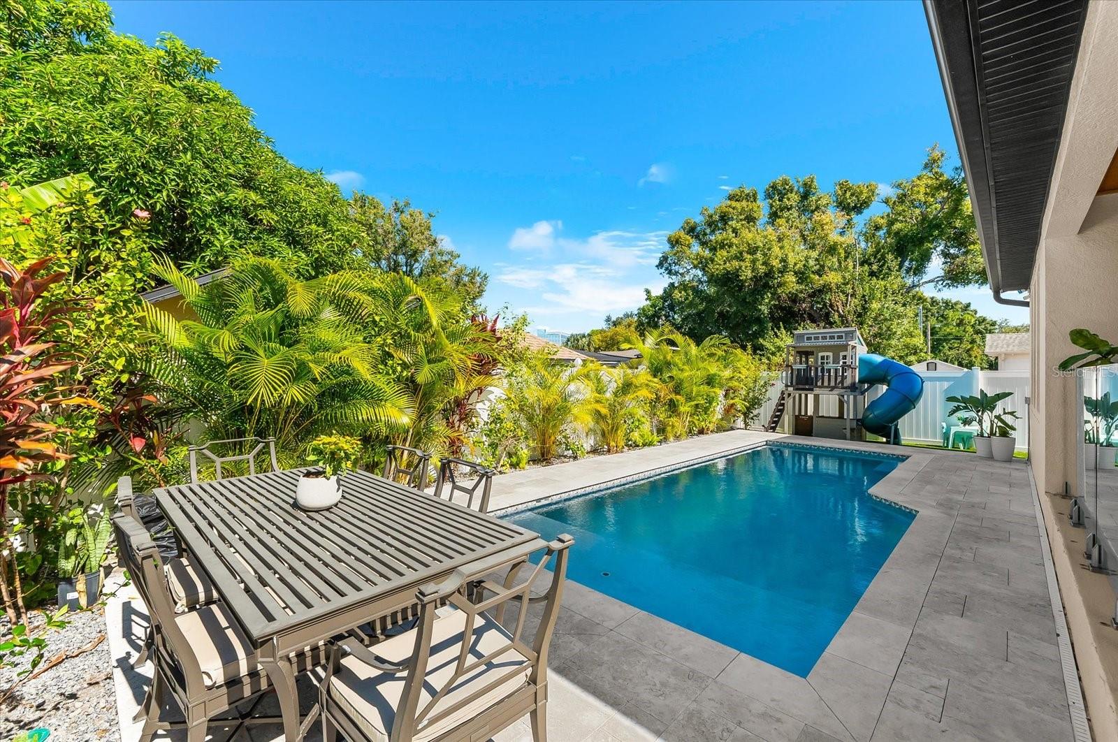 BROADMOOR PARK REV - Residential