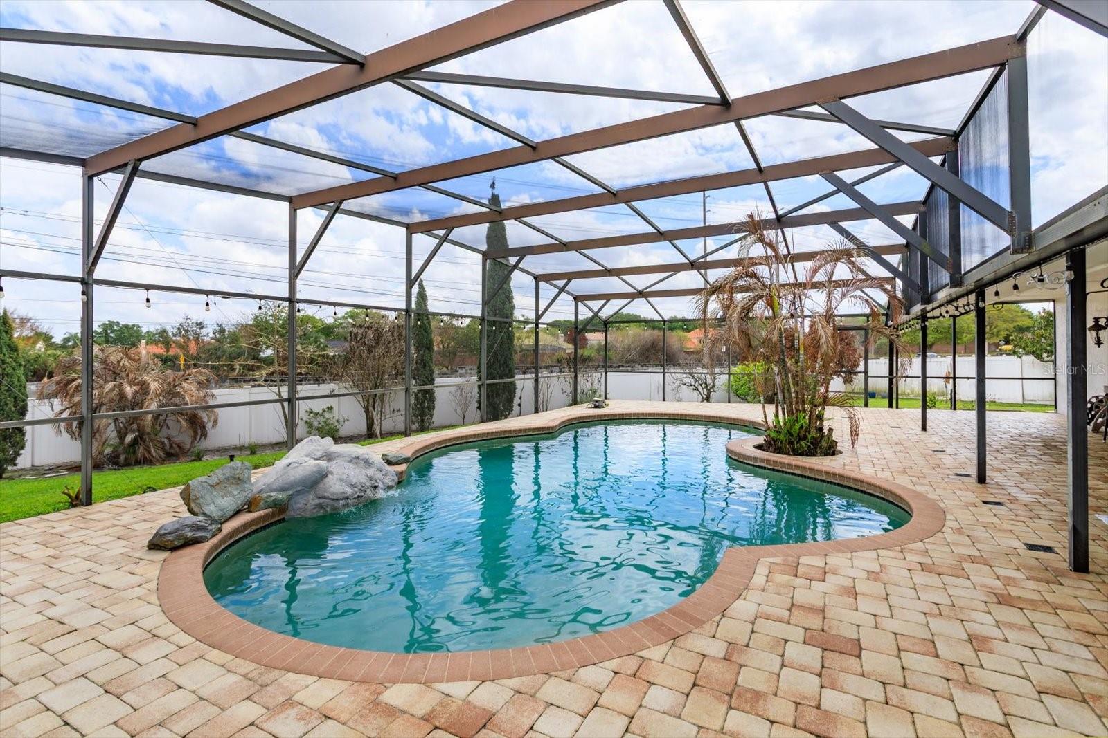 BAY LAKES AT GRANADA SEC 06 - Residential Lease