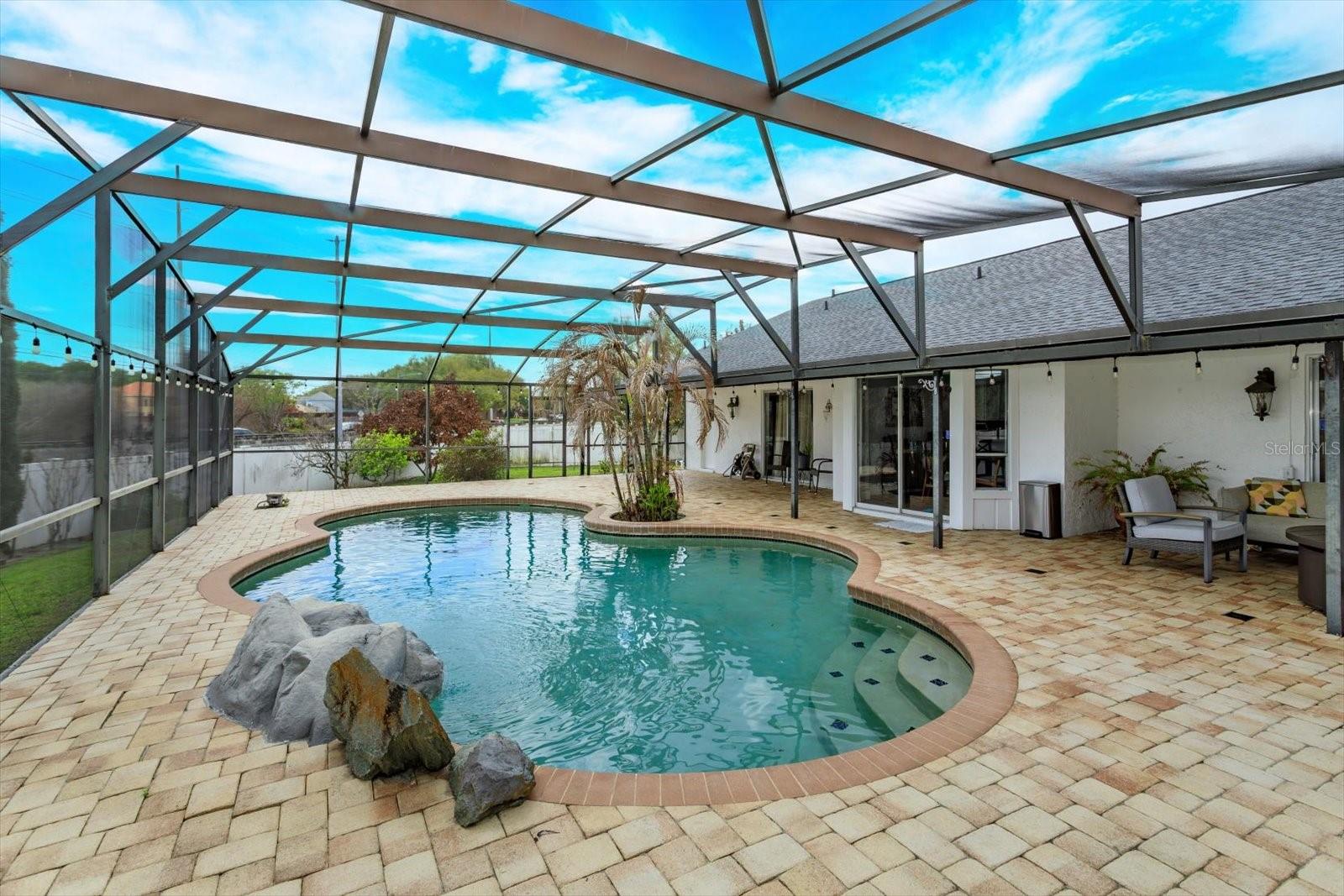 BAY LAKES AT GRANADA SEC 06 - Residential Lease