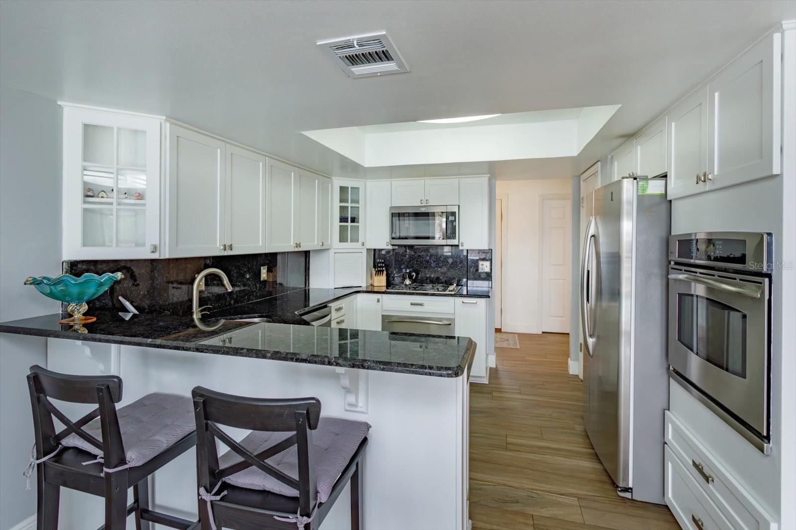 BAY LAKES AT GRANADA SEC 06 - Residential Lease