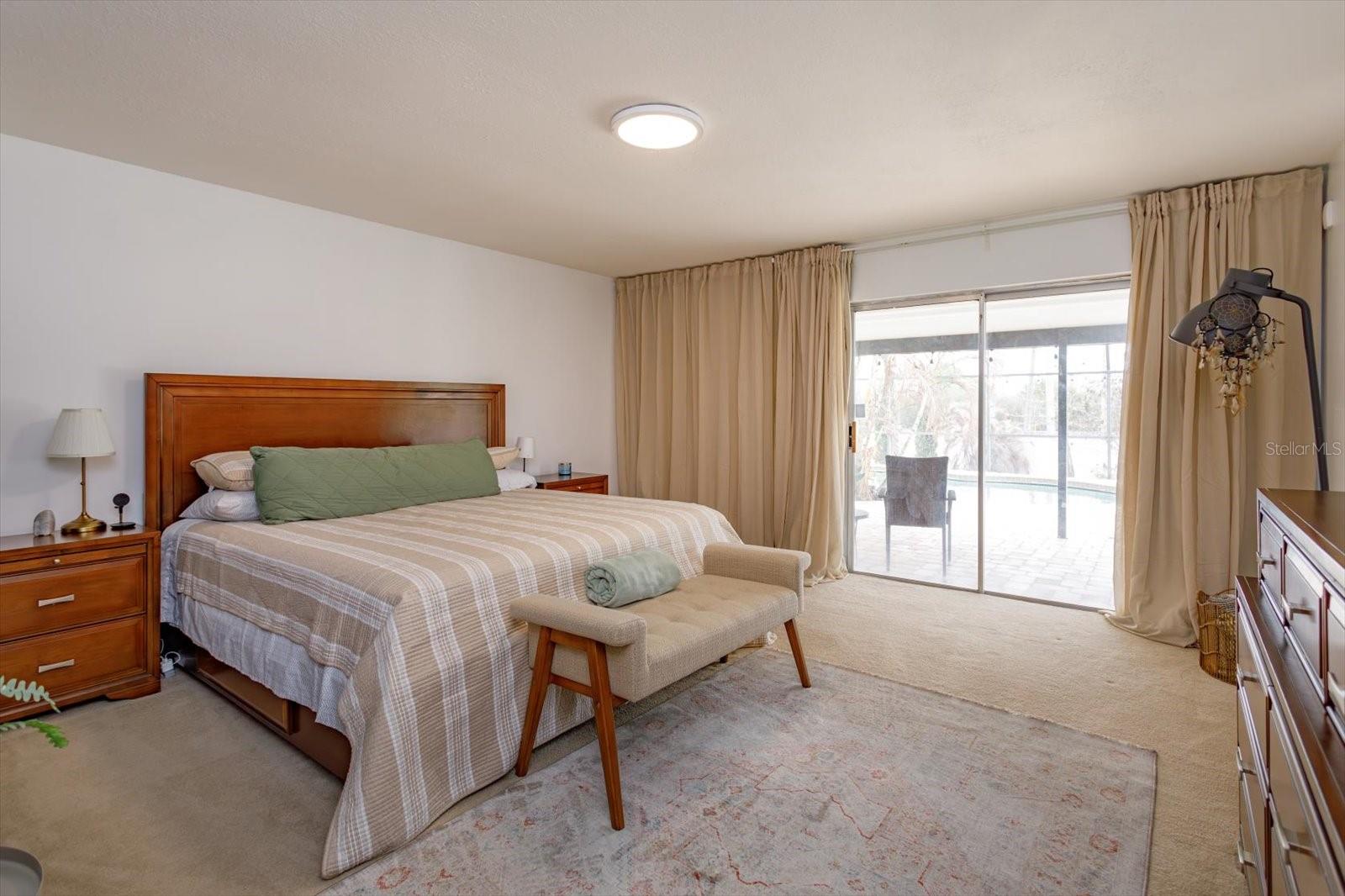 BAY LAKES AT GRANADA SEC 06 - Residential Lease