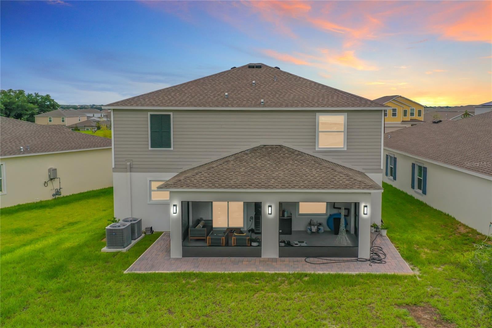 Casas a venda 2 - Jen Dantas 7542 HEADWATERS COURT