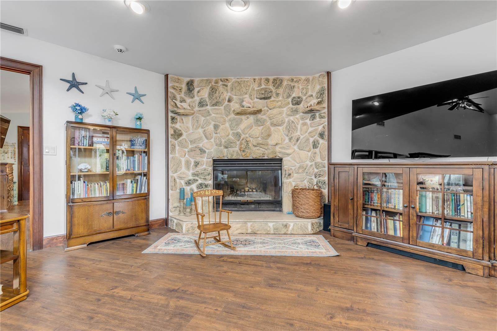 TARA TRAIL - Residential