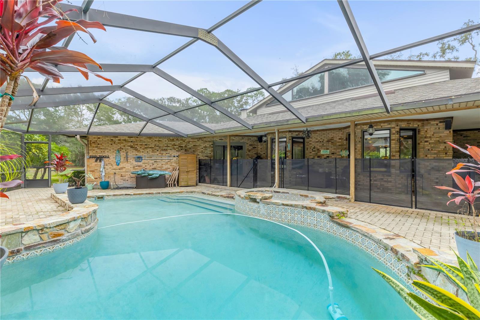 TARA TRAIL - Residential