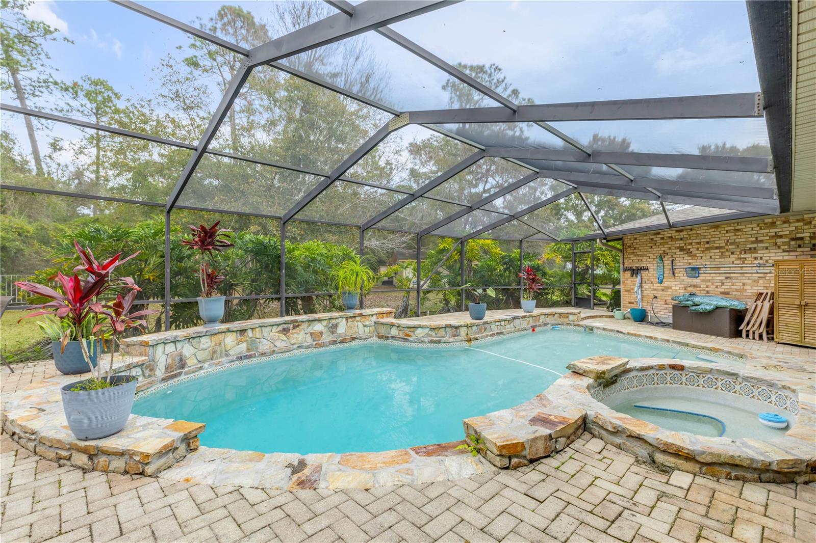 TARA TRAIL - Residential