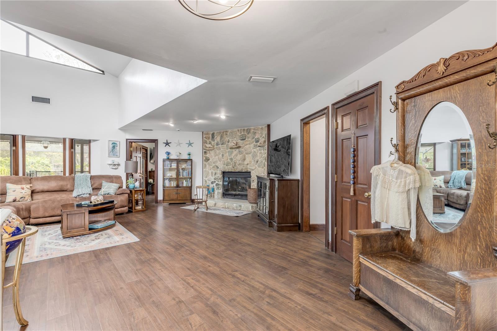 TARA TRAIL - Residential