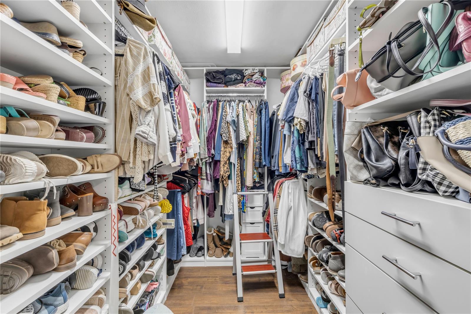 TARA TRAIL - Residential