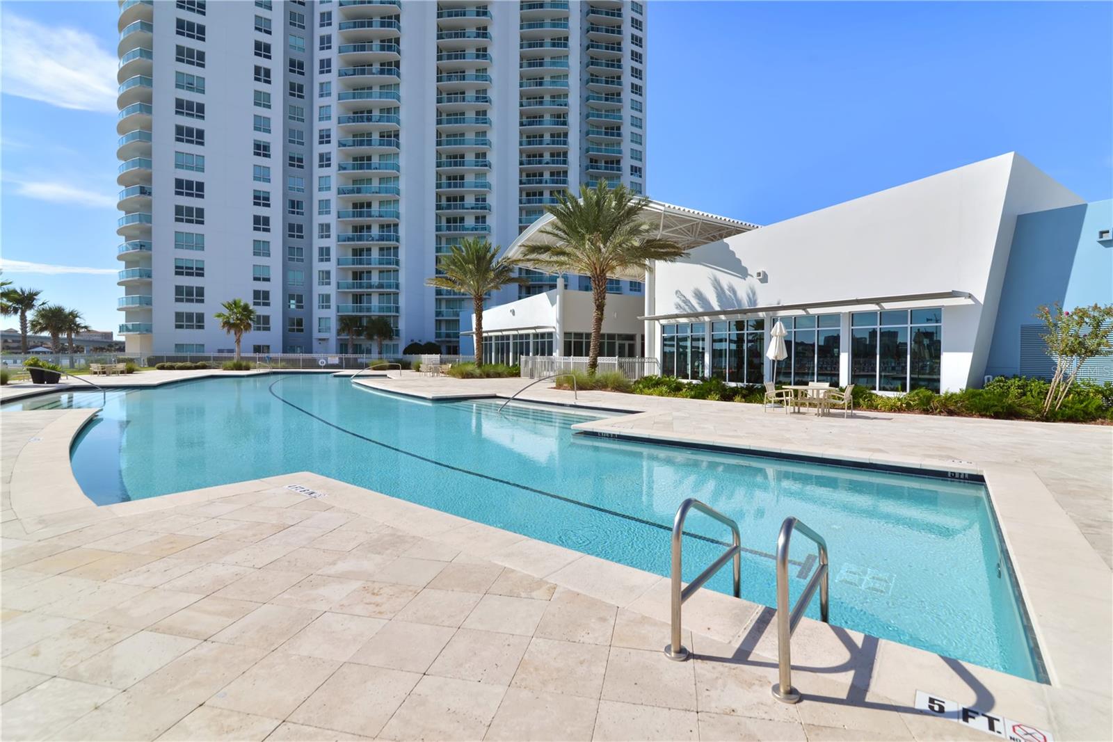 MARINA GRANDE/HALIFAX 01 - Residential