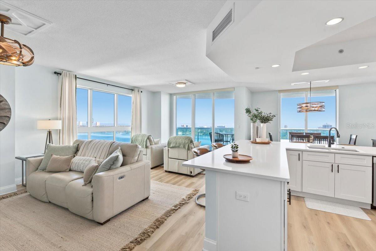 231 RIVERSIDE DRIVE 2002