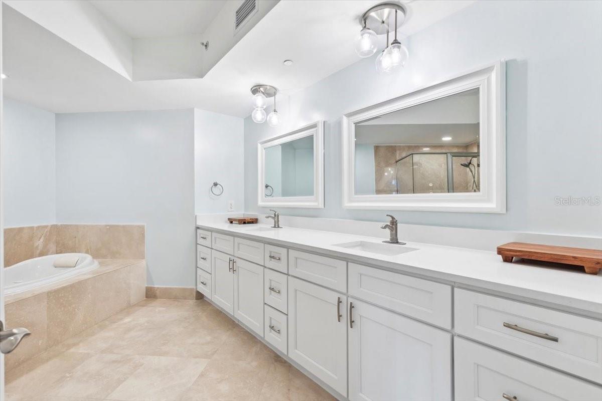 MARINA GRANDE/HALIFAX 01 - Residential