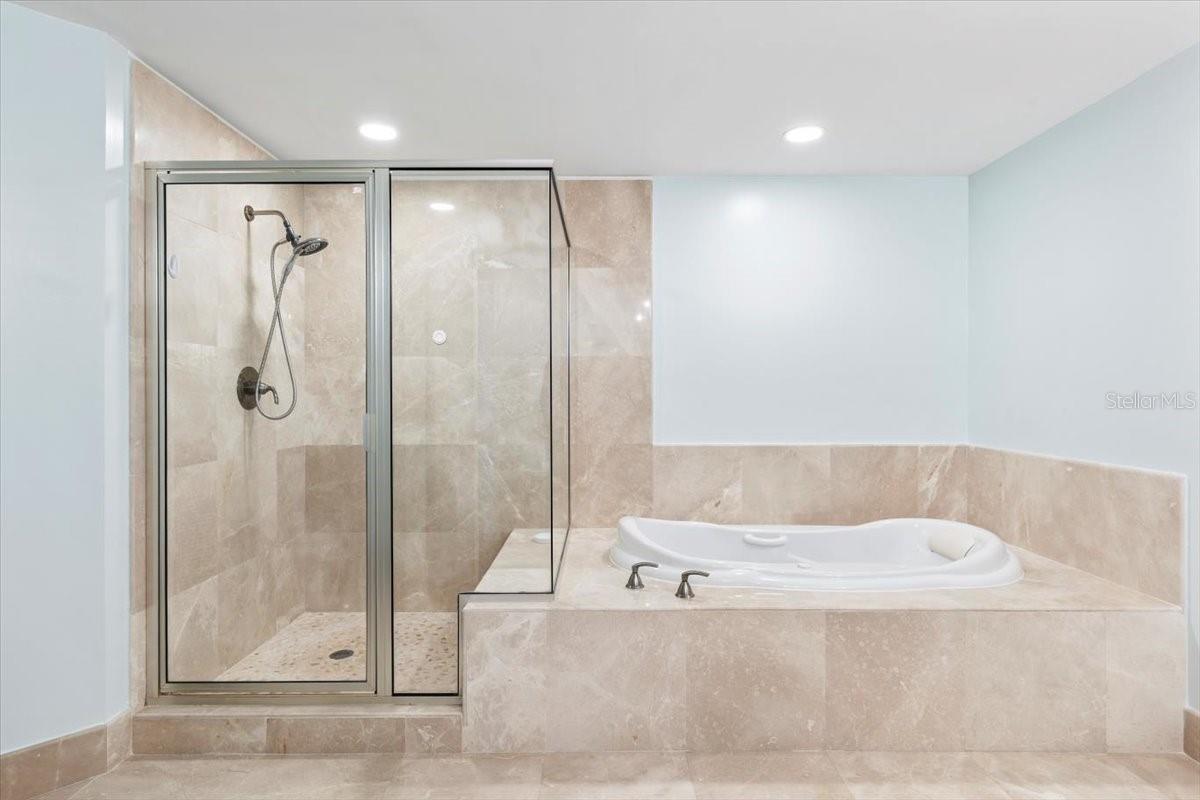 MARINA GRANDE/HALIFAX 01 - Residential