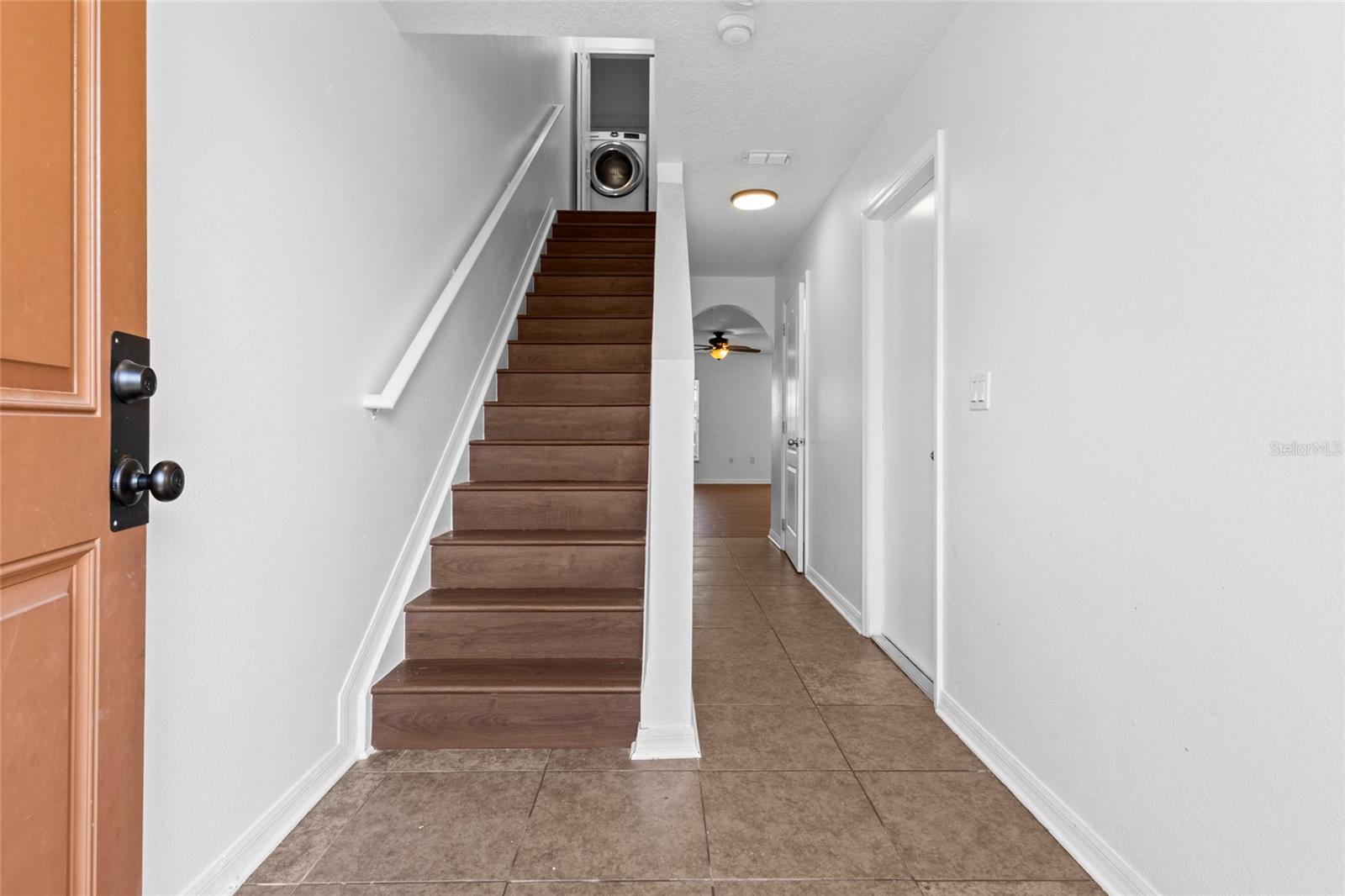 ASHBURN SQUARE TWNHMS - Residential Lease