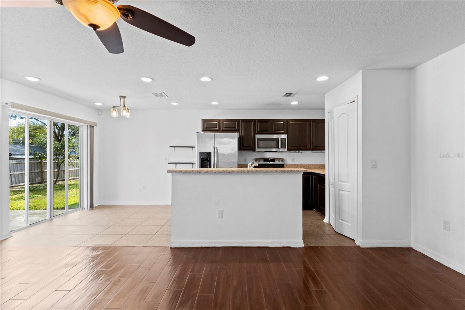 ASHBURN SQUARE TWNHMS - Residential Lease