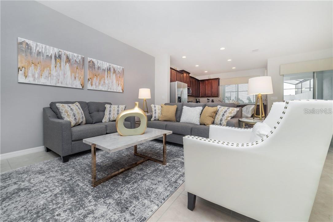 SOLARA RESORT - Residential Lease