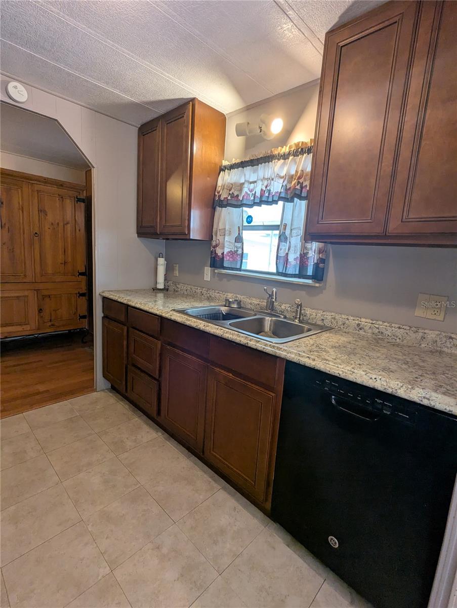 CITRUS WOODS ESTATES - Residential