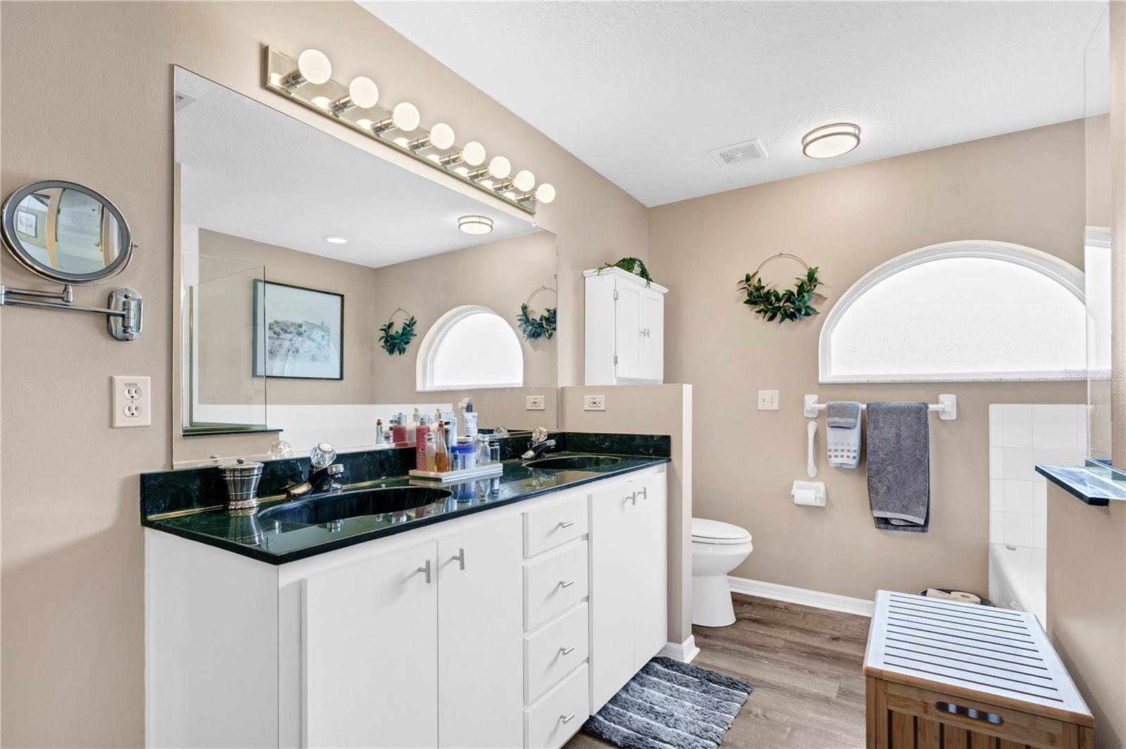 WOODLAKE - Residential