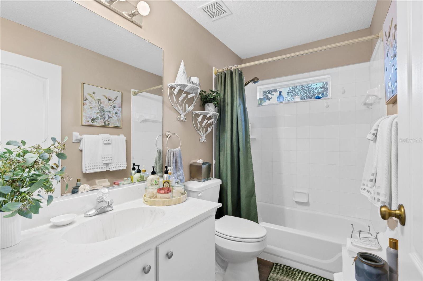 WOODLAKE - Residential