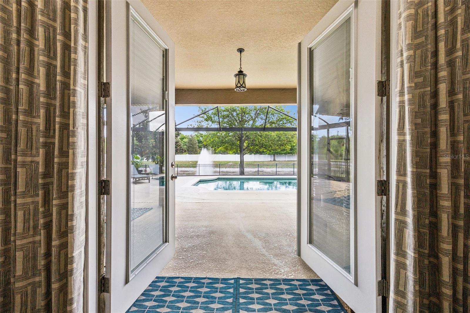 LAKESIDE ESTATES - Residential