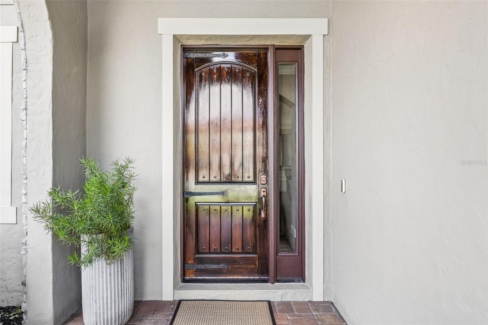 LAKESIDE ESTATES - Residential