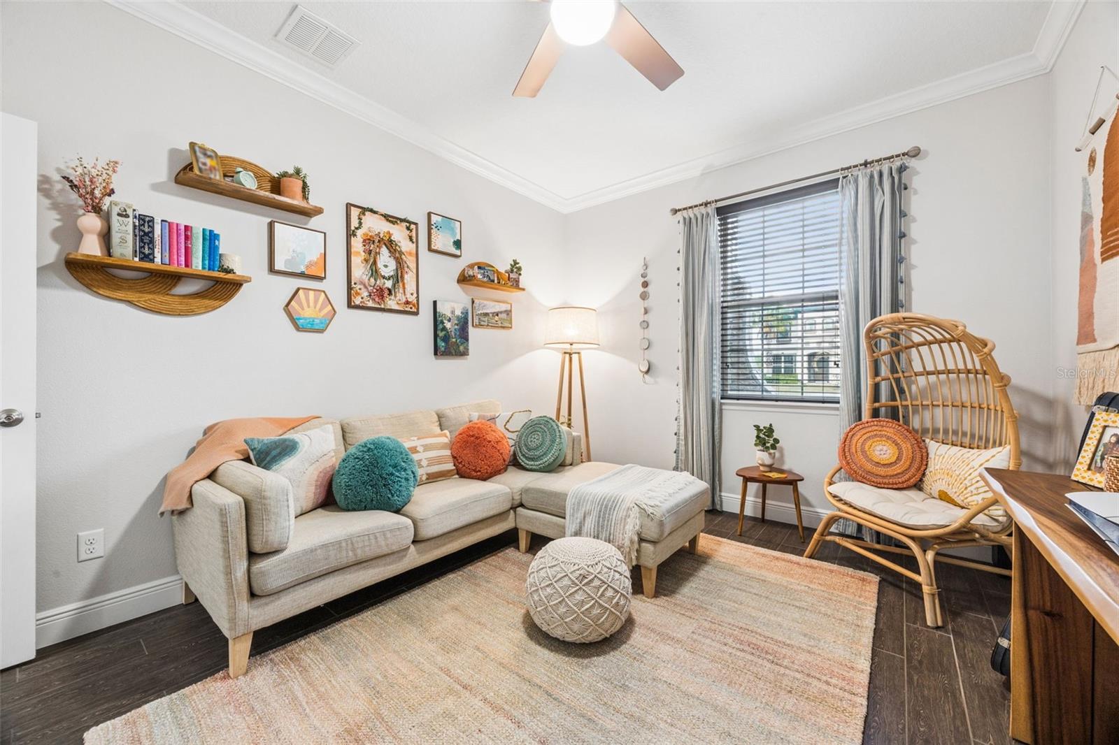 LAKESIDE ESTATES - Residential